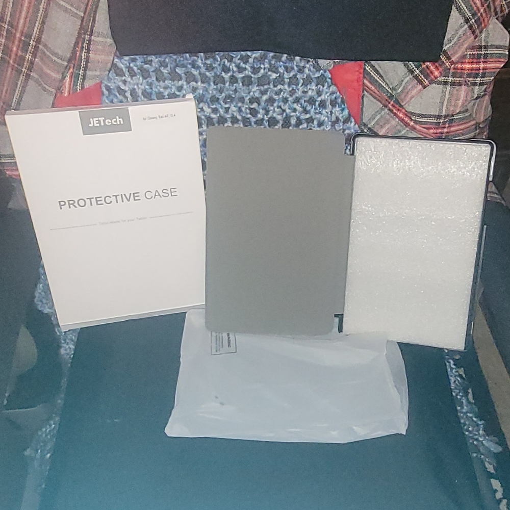 NWOT black tablet cover